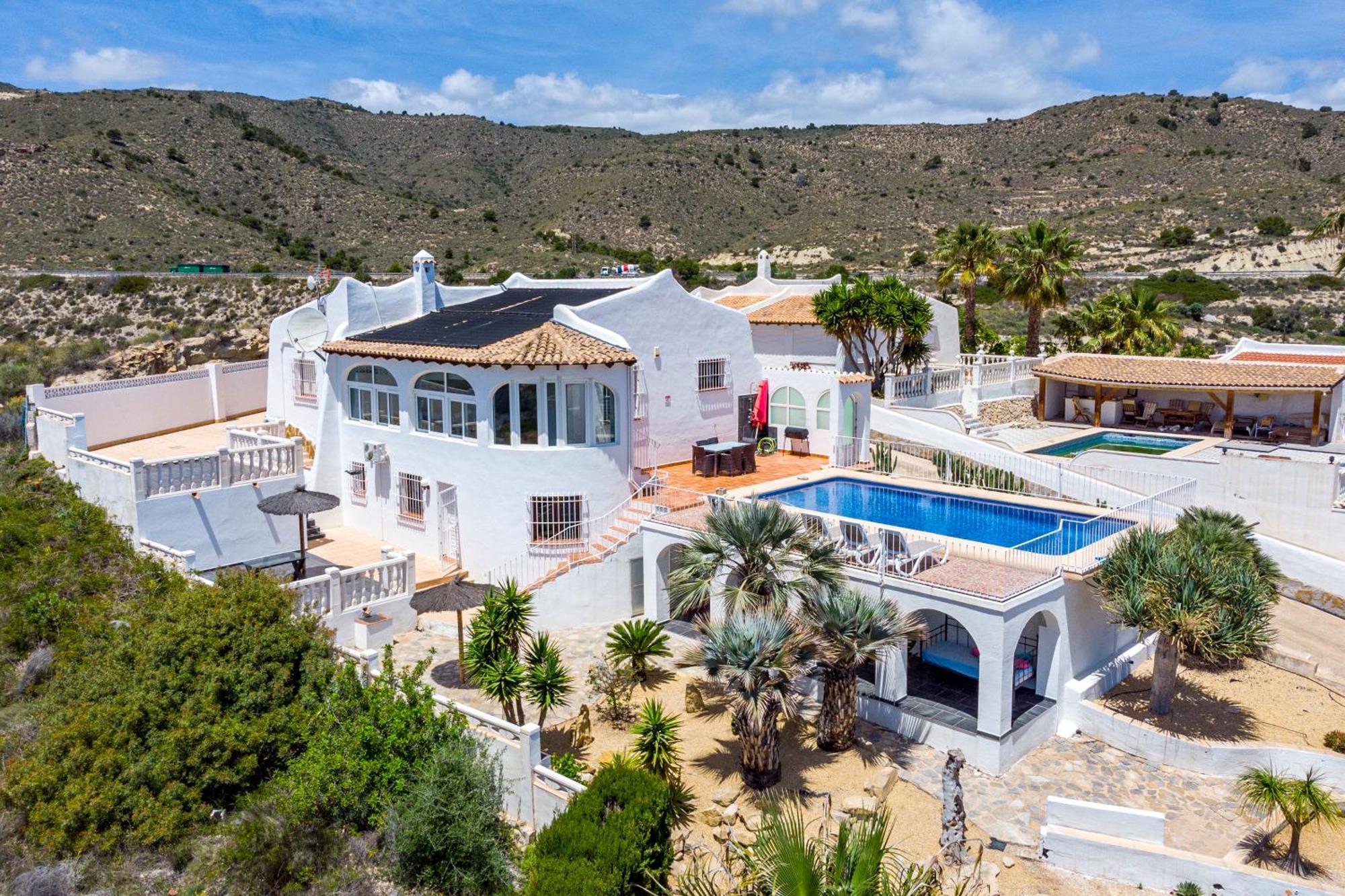 فيلا Casa Madronos إل كامبيلو المظهر الخارجي الصورة